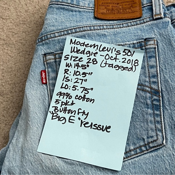 2018 Levi’s 501 Wedgie Big E Reissue Button Fly Straight Leg Jeans Lt Blue Wash - Picture 12 of 12